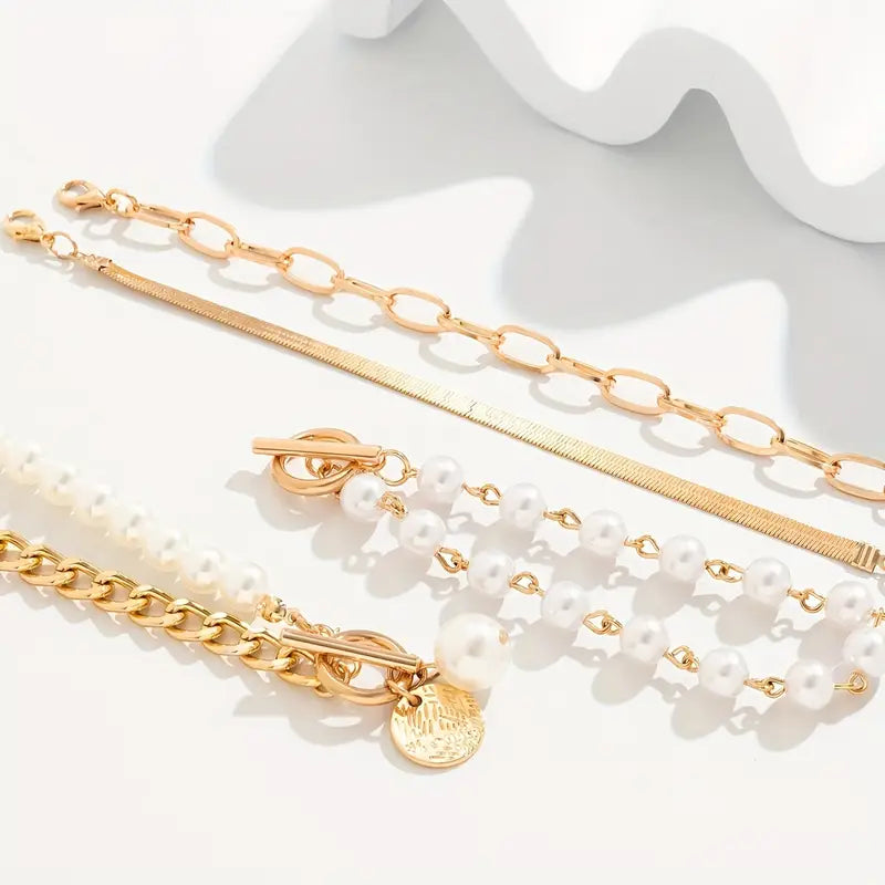 Conjunto de Pulseiras Chic Douradas com 4 Peças – Cobra, Pérolas e Elos