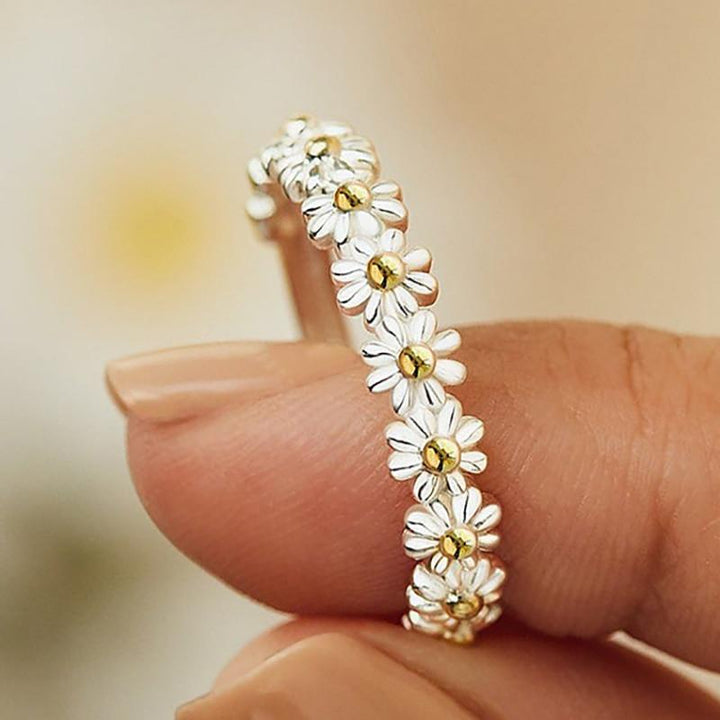 Anel Ajustável de Margarida em Prata com Esmalte Pintado à Mão