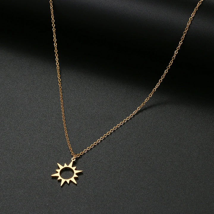 Colar em aço inoxidável unissex com pendente sol minimalista - JOFashion, joias perfeitas para amigos e presentes ideais