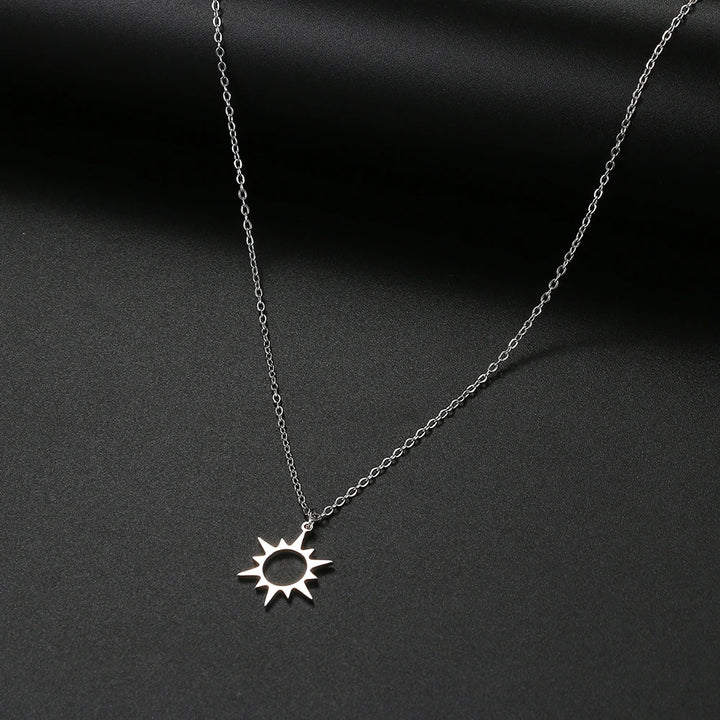 Colar em aço inoxidável unissex com pendente sol minimalista - JOFashion, joias perfeitas para amigos e presentes ideais