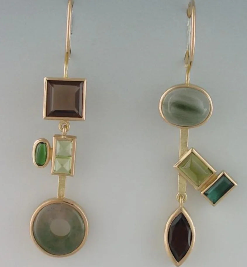 Brincos Vintage com Detalhes em Pedra