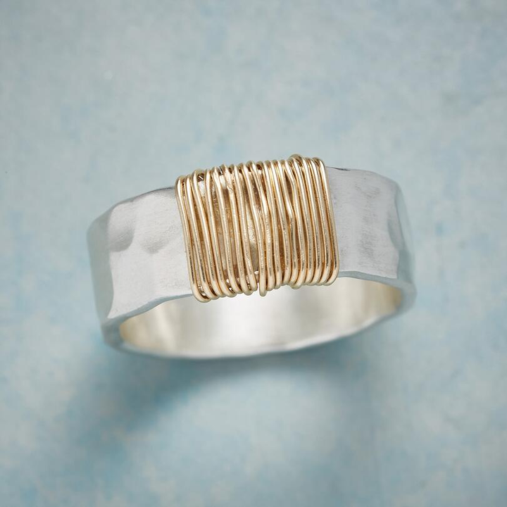 Anel Prata com Fios Dourados Vintage