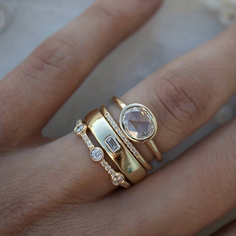 Lily - Conjunto de Anéis em Ouro com Zircônia