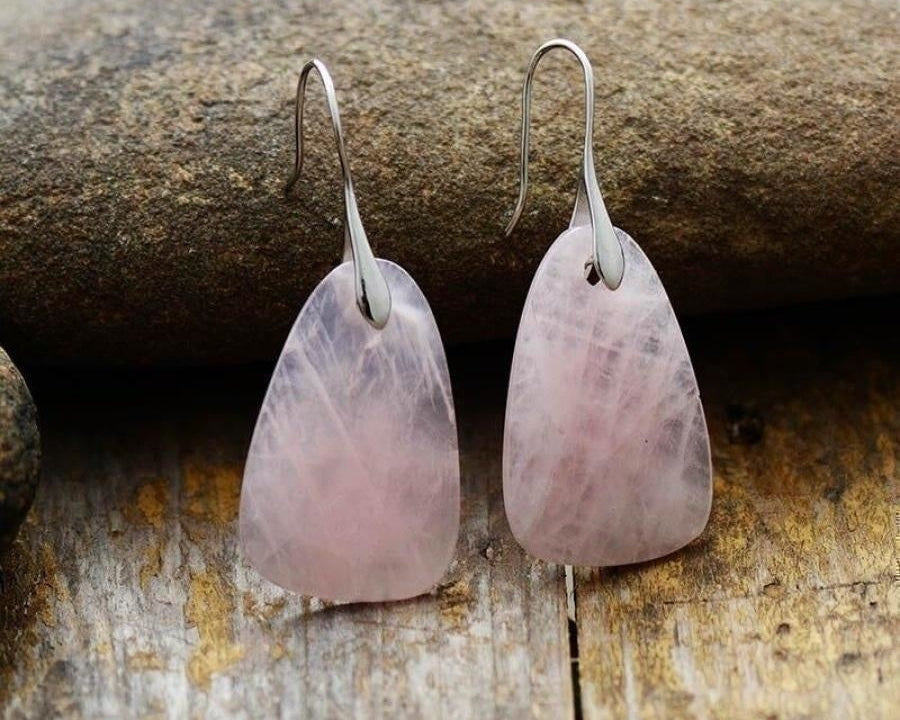 Brincos de Quartzo Rosa Natural com Cristais