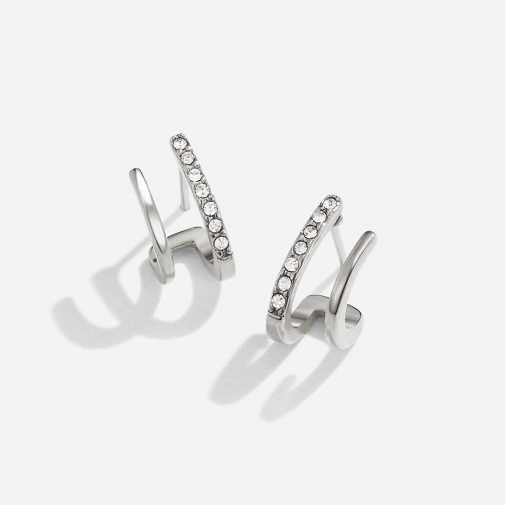 Brincos de Prata com Cristal em Design de Garra